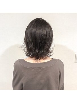 コマド(Comado) シャギー感たっぷり×ネオウルフ×ボブ【Comado】