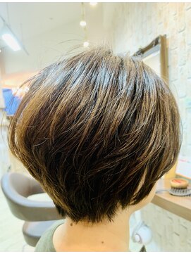 クロムヘアー(CHROME HAIR) ショートボブ
