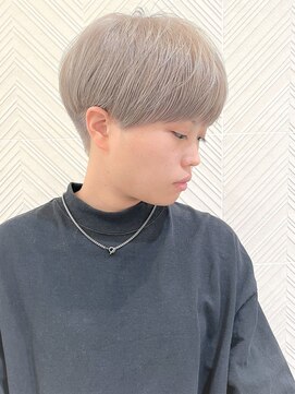 ビープ(beep) かっこかわいいホワイトマッシュ【赤羽】