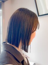 シークエストアンドシプラス(C/QUEST&C-plus) 切りっぱなしシースルーボブ