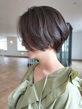 ビュートリアム 神戸(BEAUTRIUM) 前髪長めショート/ショートカット/ショートヘア/20代/30代/40代