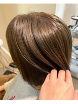 レイ 千葉(Lei)&nbsp;【Lei 林 碧】Beige color×Bob