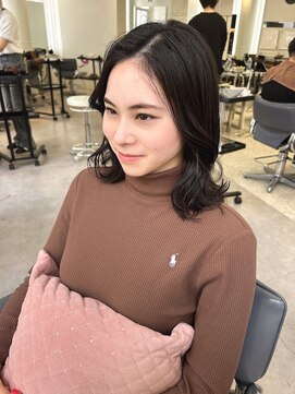 ユーフォリア 渋谷グランデ(Euphoria SHIBUYA GRANDE) ミディアムボブ　ウェーブ巻き　センターパート　YUKI