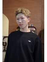 エディ(Edy)&nbsp;メンズパーマケアブリーチブロンド刈り上げスパイキーショート