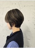 抜け感ショート×こなれハイライト