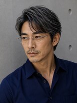 ソレリア(Soleria)&nbsp;メガネに似合うイケオジナチュラルアップバングヘア