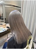 ハイトーングレージュ