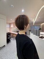 レト 浦和(leto)&nbsp;ミディアムヘアハッシュカットグレージュデザインカラー