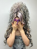 ヘアセットアップス(UP's)&nbsp;平成スジ盛りシングル『巻き巻き盛り盛りちらしハーフアップ♪』