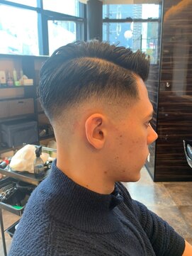 グリーディーフォックス 代々木(Greedy FOX) かき上げヘア/サイドパート/韓国マッシュ/フェードカット/代々木