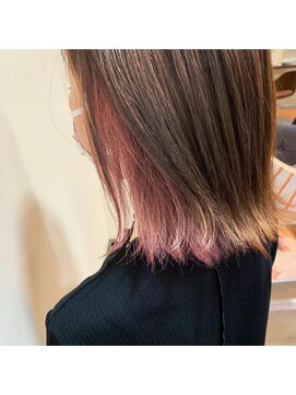 オズギュルヘア(Ozgur hair) インナーカラーピンク