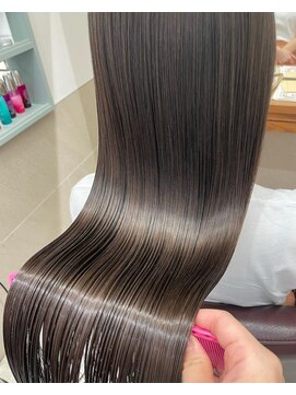 トゥーリ 薬院店(tuuli) tuuli miyu 11STEPトリートメントビフォーアフター