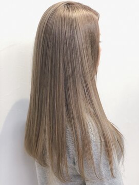 ブレイク 藤枝店(BREK) ベージュカラー/似合わせカット/フェミニンロング