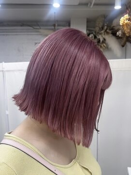 リア(riah) ハイライトカラーミルクティーベージュレイヤーカット