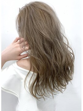ブラン 広島本通(Blanc) 【Blanc】細めハイライト＿ブリーチ＿白髪ぼかし＿セミロング