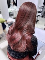 ステア ケース(stair case)&nbsp;韓国艶レッドカラーレイヤーカット前髪顔周りカット