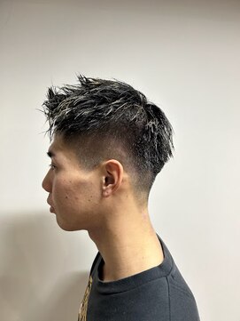 イッヒ 茅ヶ崎(IHHI) アップバングベリーショート