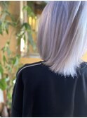 ホワイト