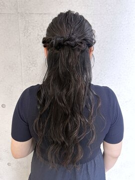 ティエラ 原宿 表参道(Tierra) 【Tierra美侑】アクセ無しでも華やかふわふわハーフアップ