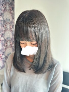 プリームヘアーホワイト(Pleame hair WHITE) グレージュ