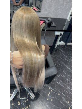 アンダーバーマッティーナ(UNDRvr mattina) 水素カラー　ブロンドベージュ