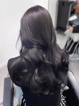 エル バイ アンキシム(elu by AHNKISM) 韓国ワンホンヘア顔まわりカットロングレイヤー