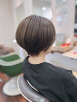 カラーズアンドロッソ(Colors&Rosso) 丸みショートボブ