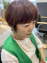 ウィーク 梅田(UiiC)&nbsp;マッシュショート 60代ショート グレイヘアー uiicumeda白井舞美