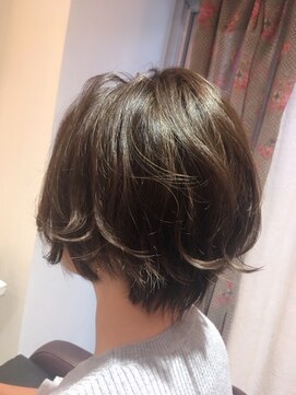 パティオン(PATIONN) トップと毛先のパーマで純粋ショートを大人フォルムにチェンジ