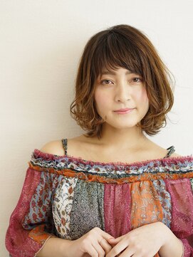 アッドバイケンジ(Add.. by KENJE) トライしやすい大人可愛いふわふわボブ。