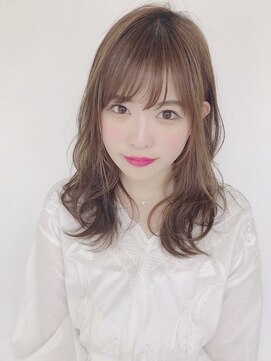 シウ 天王台(shiwu) shiwu小顔ミルクティーベージュ