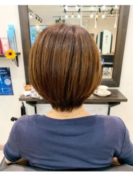 ヘアメイクトゥエンティワン イオンモール東久留米店 【大人可愛い30代・40代・50代◎】ショートボブ