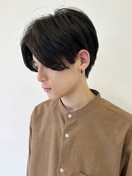 シスタ(SISTA) 【SiSTA】田中黒髪センターパートツーブロック刈り上げ