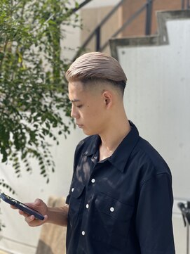 メリケンバーバーショップ フクオカ(MERICAN BARBERSHOP FUK) スタイリッシュフェードアップバング