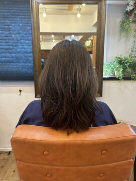 エルムトウキョウ(ELM Tokyo) ふんわりミディ