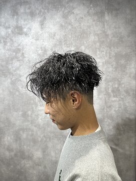 スピン 本八幡(SPIN) スペインカール/スパイキーショート/ブルーブラック/本八幡