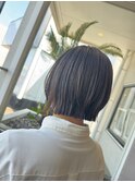 切りっぱなしショートボブ