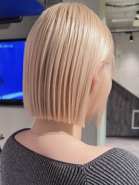 ルート 南堀江(route) 堀江ハイトーンボブ