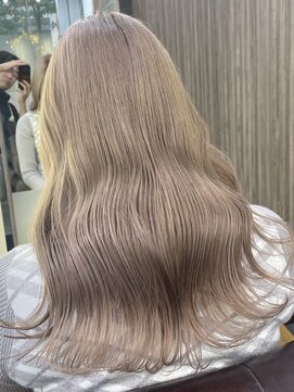 イリ 梅田(ili) 韓国風ミルクティーグレージュカラーベージュブラウン