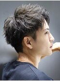 タイトに決まる!ツイストアップショート