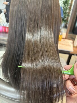 オリーブグレー髪質改善カラー