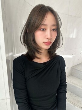 シスター(sister) 20代30代トレンドレイヤーカットハッシュカットレイヤーボブ