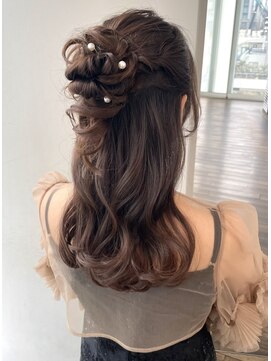 ザック ヴィ(ZACC  vie) お呼ばれヘアアレンジ/ハーフアップ/シニヨン