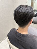 ロエ(Lowe')&nbsp;刈り上げセンターワケ