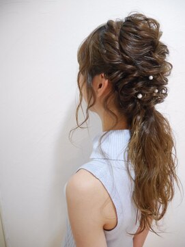 シエル(hair terrace Ciel) ふわもこローポニー