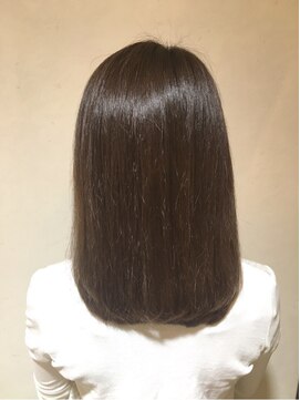 トリコ 梅田茶屋町店(trico) 大人気なナチュラルアッシュカラー【トリコ梅田茶屋町店】