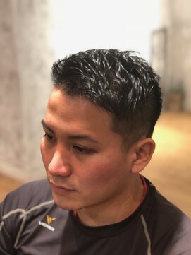 ボヌールヘア(BONHEUR HAIR) ボヌールヘアー綾瀬【YUKIE】ワイルドツーブロックサイドパート