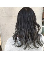 ソーホー 八日市店(SOHO)&nbsp;グラデーション×カーキグレージュ