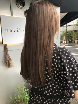 ネイヴィル(navile) ブラウンベージュ