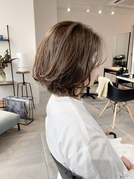 美容室 ツリー(Tree) ノンブローでおさまる大人スタイル『Tree hairsalon 』本厚木